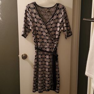 Taylor Large Long Sleeve Dress